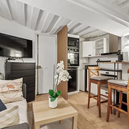 Apartment Herold - Place De Victoires By B'your *